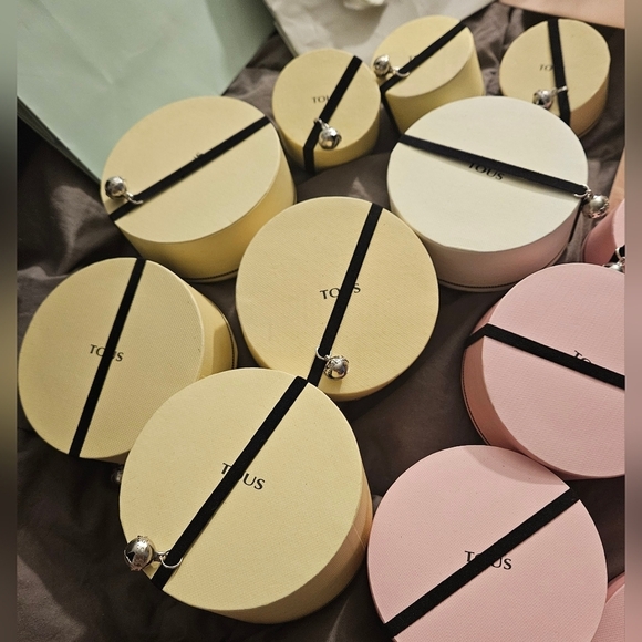 Lot Tous Gift Boxes w Inserts Shopping Bags Bracelet Necklace Ring Charm Jewelry - Picture 14 of 16